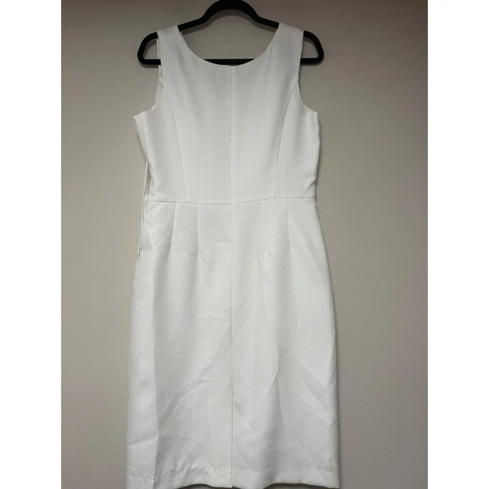 Emily White Textured V Neck Sheath Dress Size 8 Formal Business Occasion‎